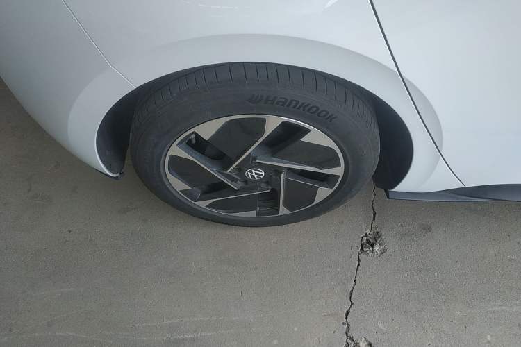 Used Volkswagen ID.3 2025 Smart Version Pure & Intelligent Enjoyment Edition Right Rear Wheel Hub