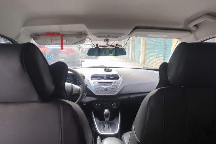 Used Ford Escort 2019 1.5L Automatic ZhiXiang Model Headliner