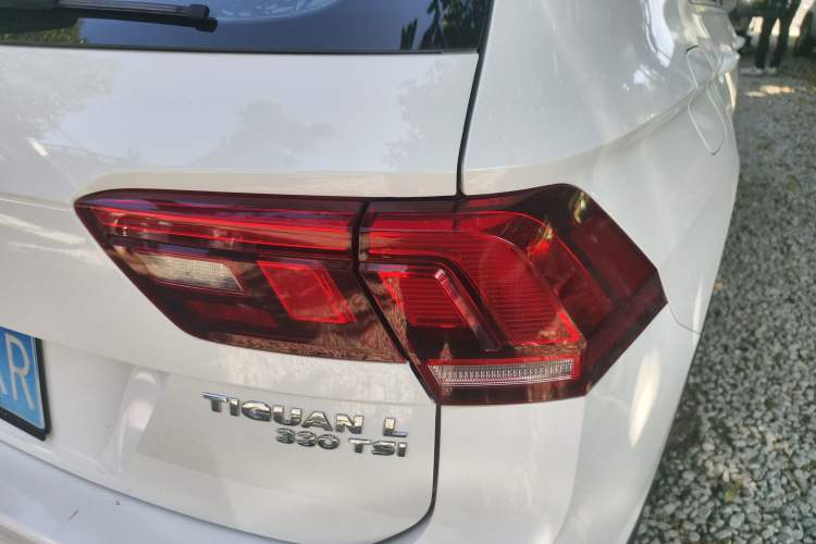 Used Volkswagen Tiguan L 2020 330TSI Automatic Two-Wheel Drive Luxury Edition China VI Standard