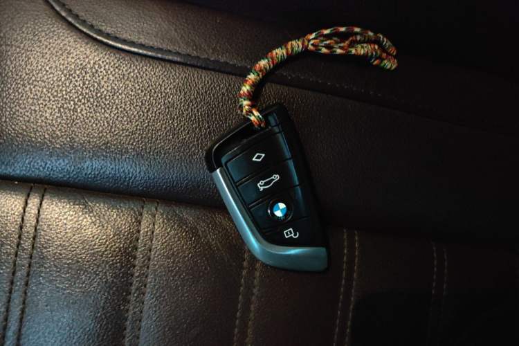 Used BMW X3 2020 xDrive30i Luxury Model with M Sport Package Vehicle Key