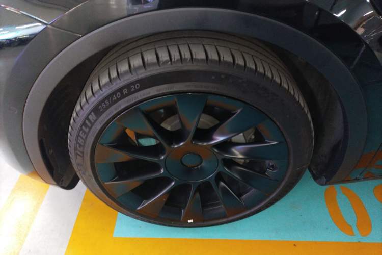 Used Tesla Model Y 2022 Rear-Wheel-Drive Version