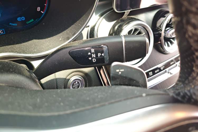 Used Mercedes-Benz C-Class 2021 C 260 L Sport Edition Star Collection Gear Lever