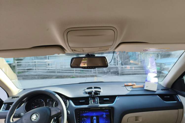 Used Skoda Octavia 2015 1.6L Automatic Yijie Edition
