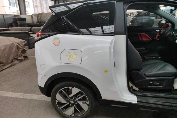 Used Chery New Energy Boundless Pro 2022 301km LingShou Edition Lithium Iron Phosphate