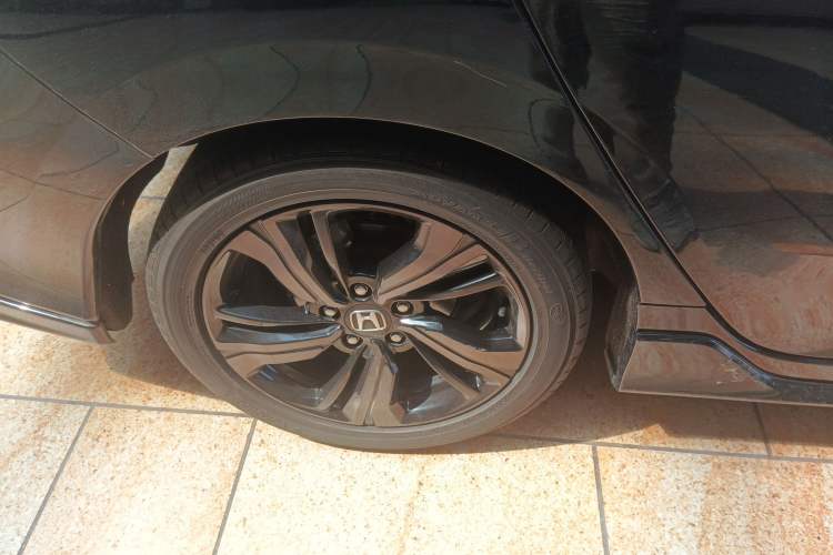 Used Honda Civic 2021 HATCHBACK 220TURBO CVT Trendy Cool Edition
