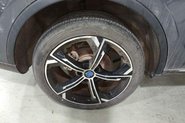 Used BYD Tang New Energy 2021 DM-i 112KM Prestige Model Exterior 5