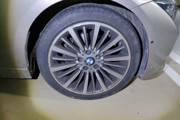 Used BMW 3 Series 2018 320Li Leading Luxury Package Right Front Wheel Hub