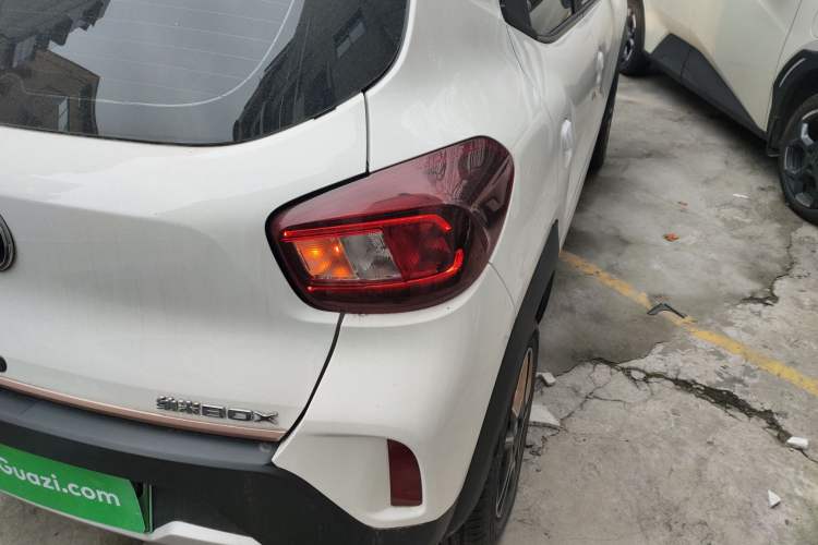 Used Dongfeng NAMMI BOX 2022 Chasing Wind Edition 331 km Standard Model