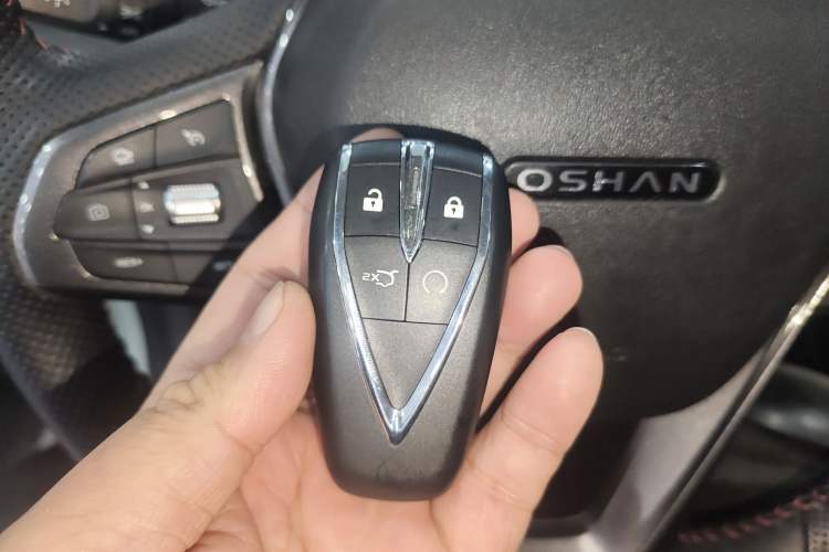 Used Oshan X5 2021 1.5T DCT Flagship Edition
