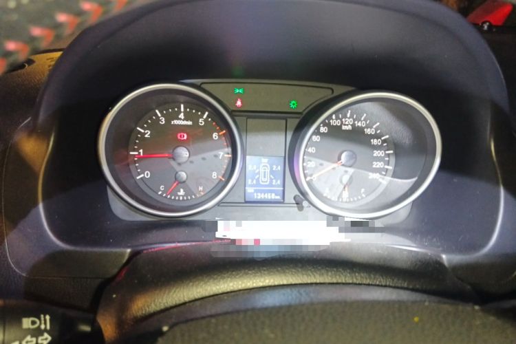 Used Haval H6 2015 Upgraded Model 1.5T Manual Two-Wheel Drive Elite Version