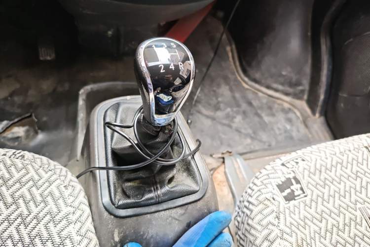 Used Wuling Rongguang 2014 1.2L S Base Model Gear Lever