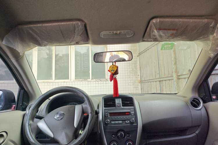 Used Nissan Sunny 2015 1.5XE Manual Comfort Edition Headliner