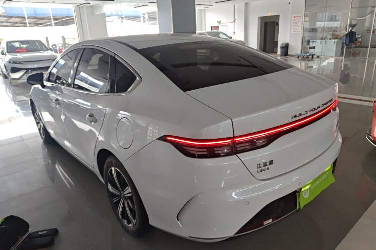 Used BYD Destroyer 05 2022 DM-i 55KM Prestige Model Rear Left 45 Deg