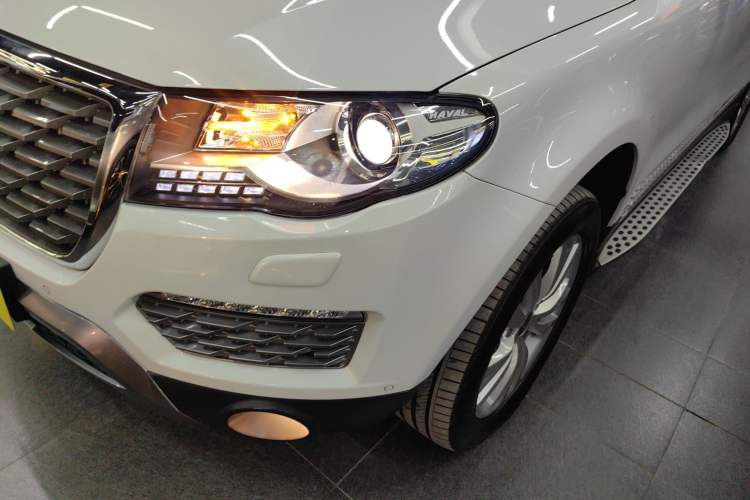 Used Haval H8 2017 2.0T Gasoline Four-Wheel Drive Luxury Model