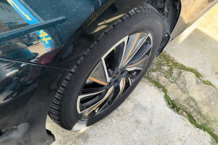 Used FORTHING Yacht 2023 1.5T DCT Starry Sky Flagship Edition Left Front Wheel Hub