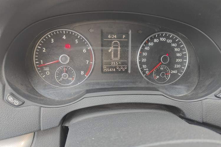 Used Volkswagen Sharan 2013 1.8TSI Standard Model Euro IV Instrument Cluster