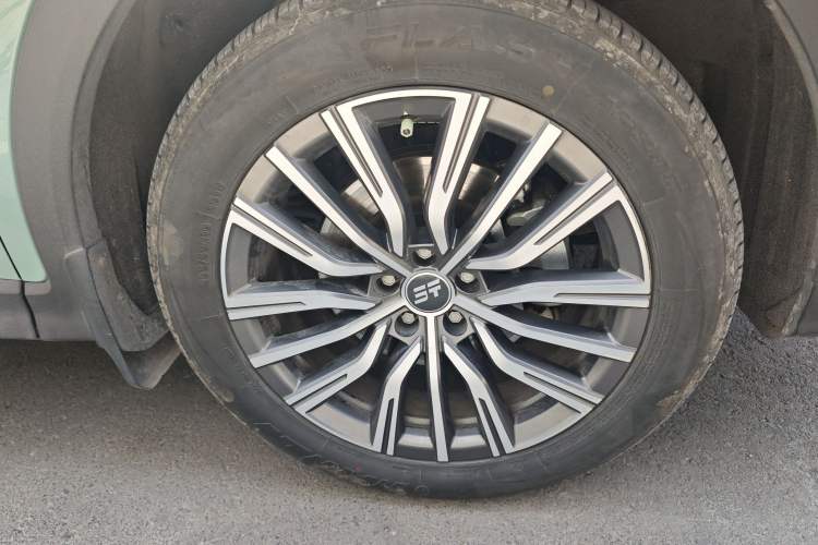 Used JETOUR X70 C-DM 2024 Far Voyage PRO 7-Seater Right Front Wheel Hub