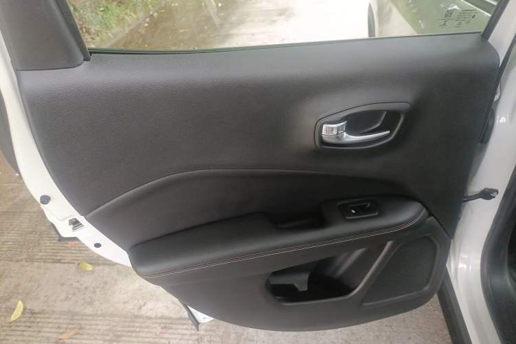 Used Jeep Compass 2017 200T Automatic Family Edition