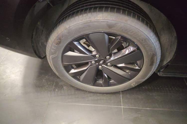 Used Li Auto L6 2025 Max Smart Refresh Edition Right Rear Wheel Hub