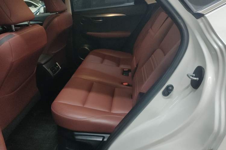 Used Lexus NX 2015 300h Front-Drive Fēngshàng Edition