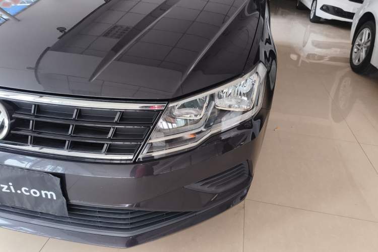 Used Volkswagen Jetta 2017 1.4L Manual Fashion Edition
