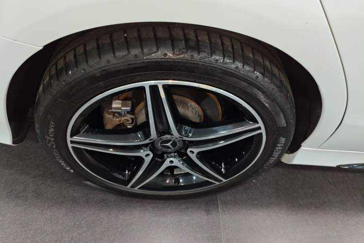 Used Mercedes-Benz C-Class 2017 Facelift C 200 L Sport Edition