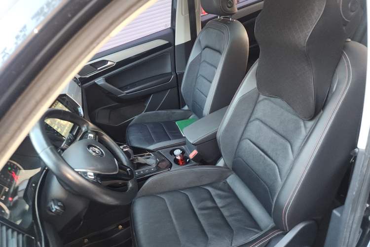 Used Volkswagen Tayron 2019 330TSI Two-Wheel-Drive Luxury Version China V Emission Standard Left Front Seat