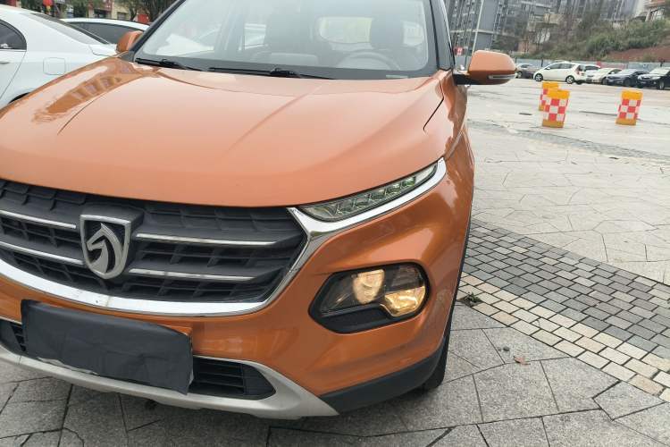 Used Baojun 510 2017 1.5L Manual Fashion Model
