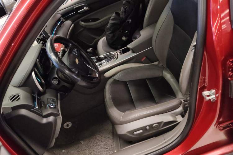 Used Chevrolet Malibu 2014 2.4L Automatic Luxury Edition Left Front Seat