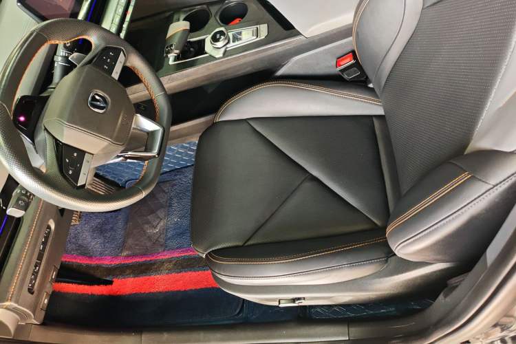 Used Changan UNI-V 2023 1.5T Prestige Model
