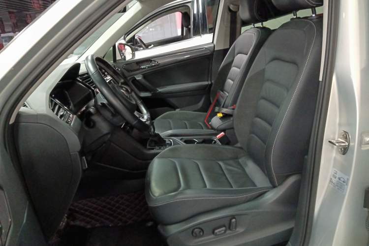 Used Volkswagen Tiguan L 2021 330TSI Automatic Two-Wheel Drive R-Line Enhanced Edition