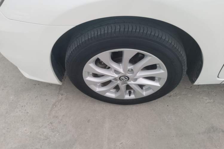 Used Nissan Sylphy 2018 1.6XV CVT Deluxe Edition Exterior 4