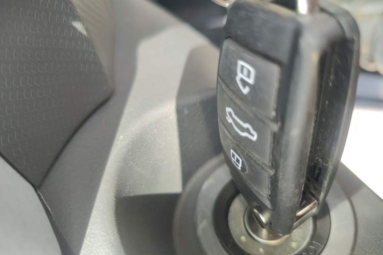 Used Chery QQ Ice Cream 2024 120km Milkshake
