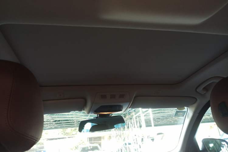 Used BMW 5 Series 2015 520i Elegant Edition
