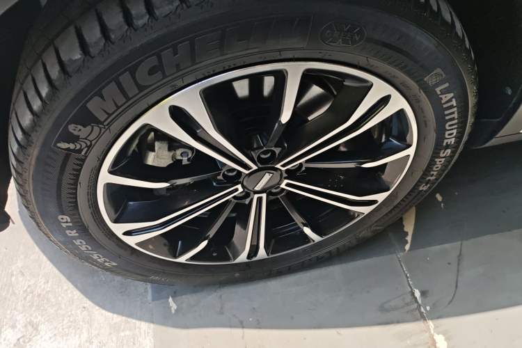 Used Wey VV6 2021 2.0T Two-Wheel Drive Smart Plus