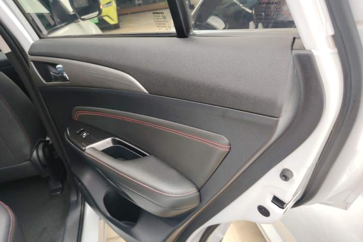 Used Changan CS75 2017 Shangkui Edition 1.8T Automatic All-Wheel-Drive Luxury Model
