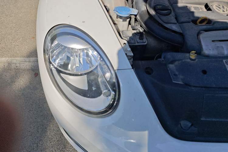 Used Volkswagen Beetle 2013 1.4TSI Fashion Edition Right Front Headlight