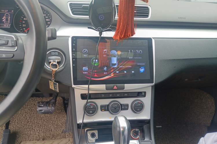 Used Volkswagen Magotan 2016 1.8TSI Smart Enjoyment Leading Model Audio And AC Panel