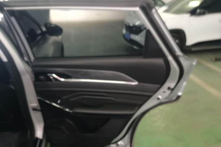 Used Dongfeng Aeolus Mage 2023 DH-i 1.5T Prestige Edition