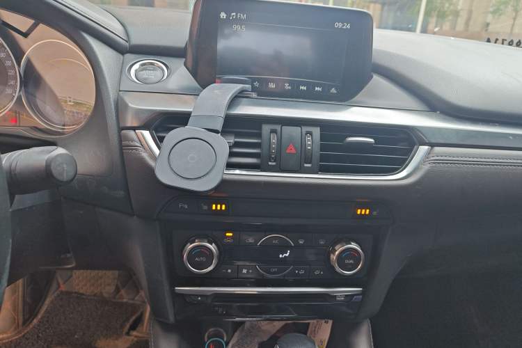 Used Mazda Atenza 2017 2.5L Blue Sky Prestige Edition Audio And AC Panel