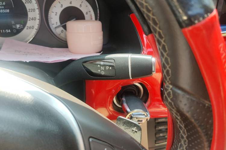 Used Mercedes-Benz GLK-Class 2013 GLK 300 4MATIC Dynamic Sunroof Model Gear Lever