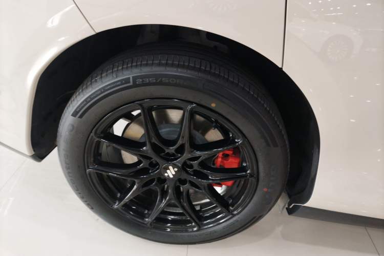 Used IM LS6 2026 Model Pure Electric Max Right Rear Wheel Hub