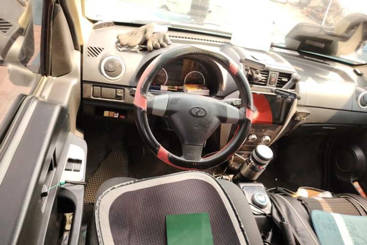 Used Ruichi EC35 2021 EC35 II Standard Edition 38.7 kWh Steering Wheel