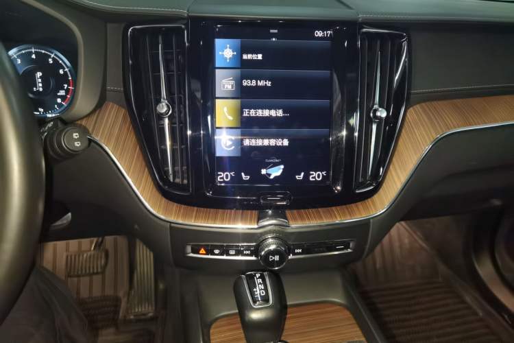 Used Volvo XC60 2021 T5 4x4 Smart Luxury Edition