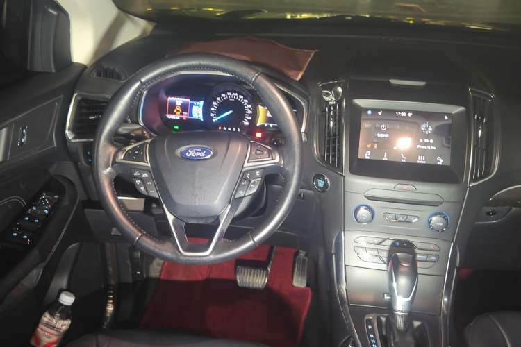 Used Ford Edge 2018 EcoBoost 245 Two-Wheel-Drive Titanium 7-Seater China V Standard