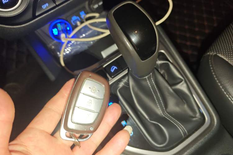 Used Hyundai ix25 2015 2.0L Automatic Two-Wheel Drive Intelligent GLS