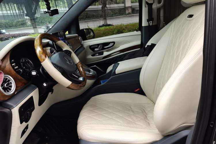 Used Mercedes-Benz V-Class 2021 V 260 L Long Wheelbase Prestige Edition Left Front Seat