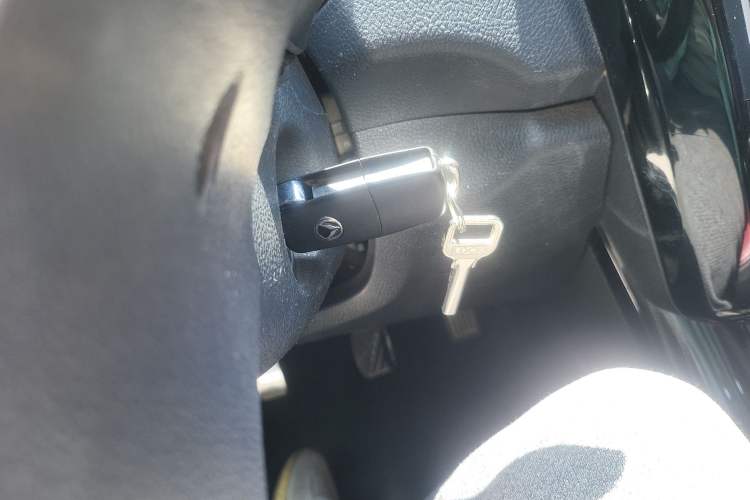 Used HYOSOW S3 2014 1.5L Luxury Version China IV Emission Standard