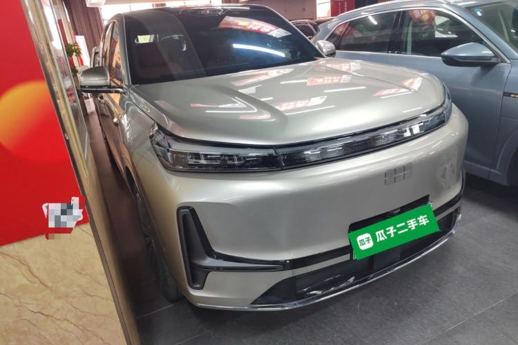 Used Geely Galaxy M9 2025 Model 210km Four-Wheel-Drive Leading Edition Exterior 1