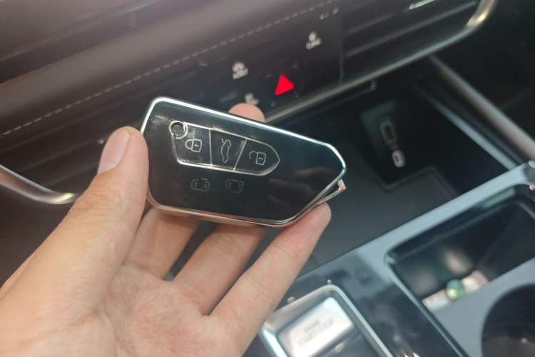 Used Volkswagen Viloran 2024 330TSI Luxury Edition Vehicle Key